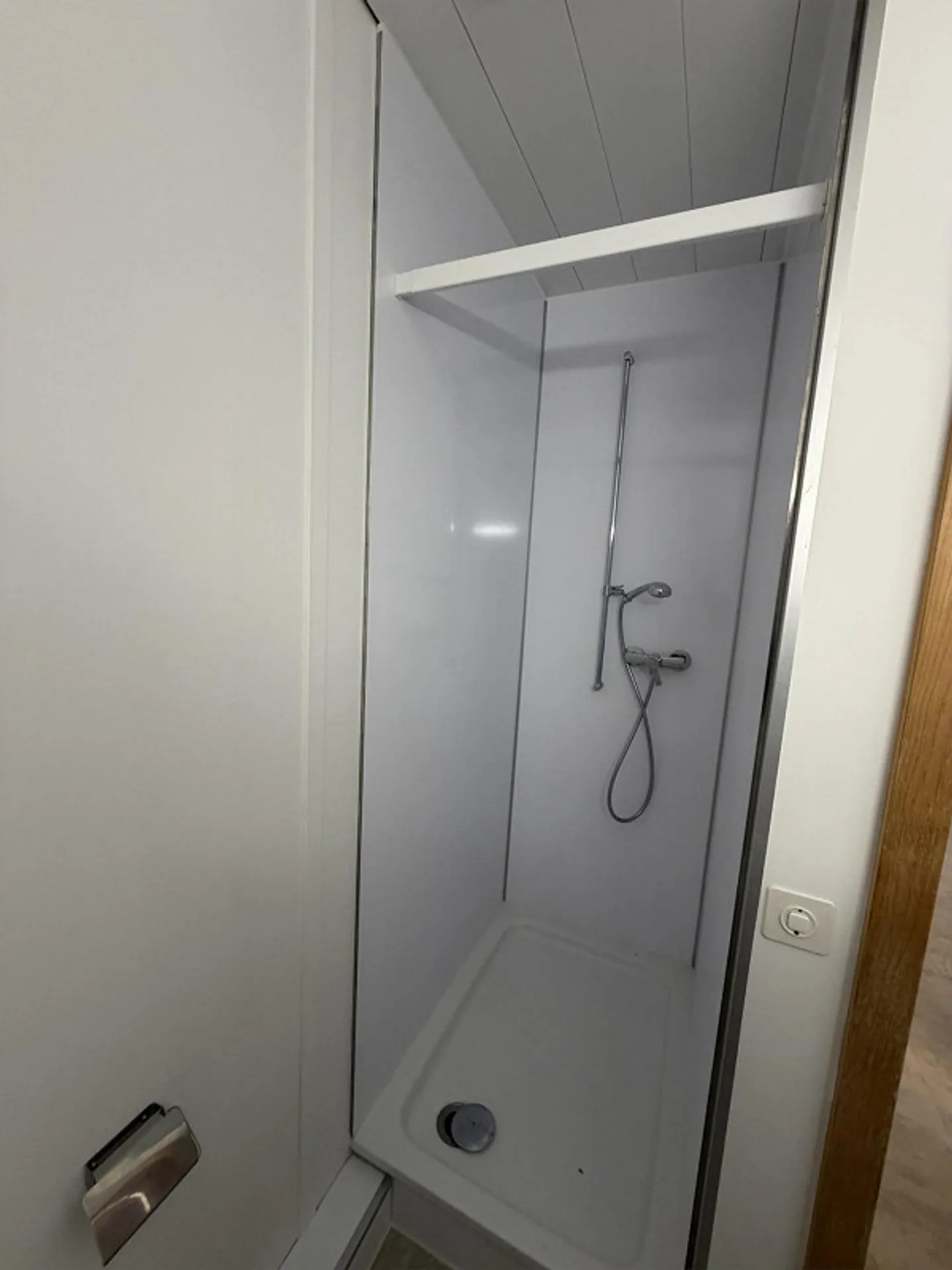 Charmante 3.5-Zimmer-Wohnung in historischem Altbau in Altdorf - Foto 4 di 9