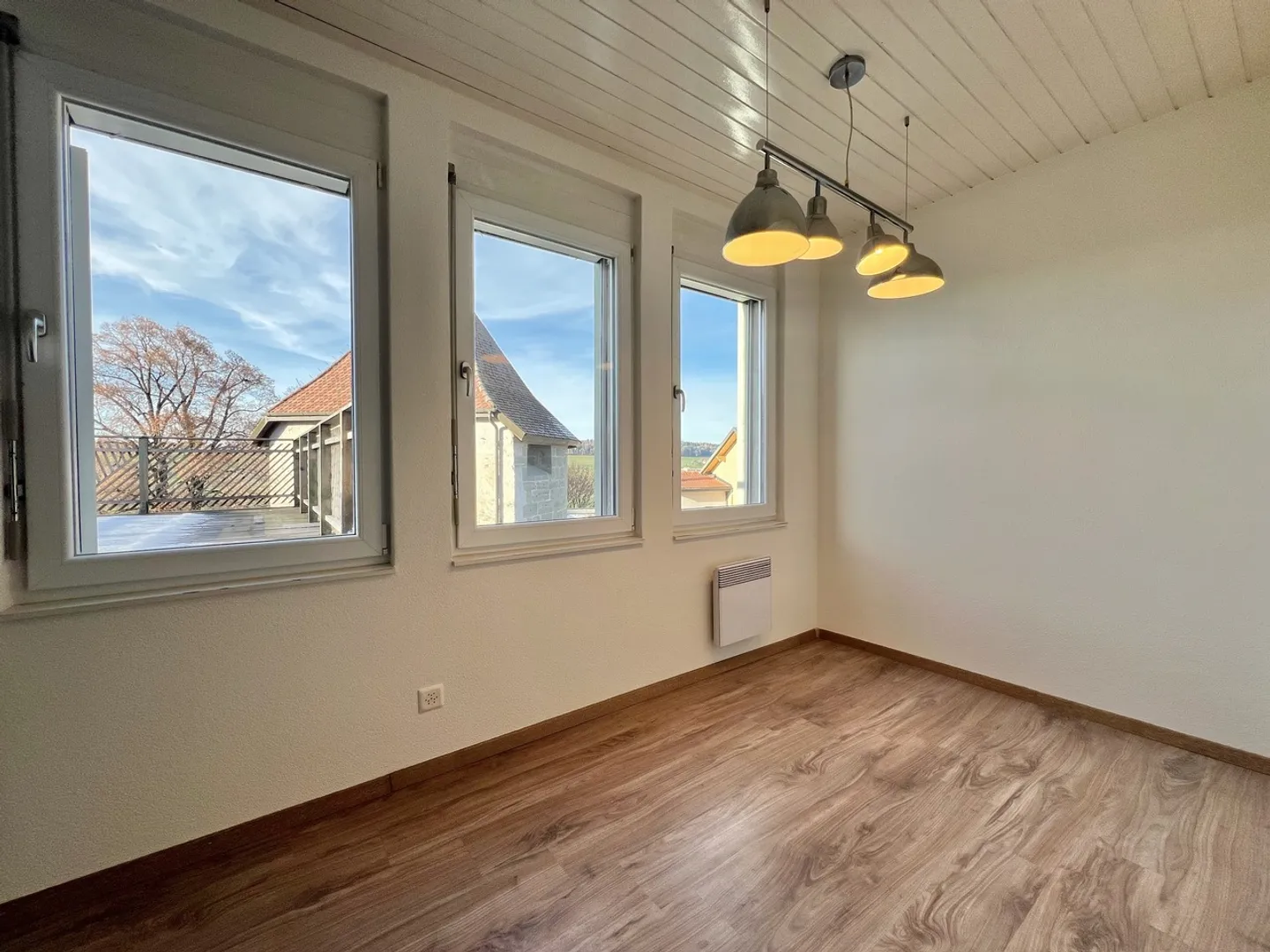 Appartement atypique 2,5 pièces avec grande terrasse - Foto 5 di 9