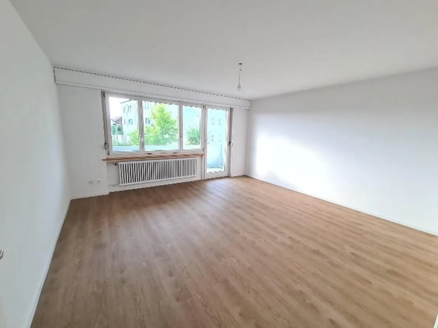 4.5-Room Apartment with Alpine View Available from September 1st - Photo 1 of 9