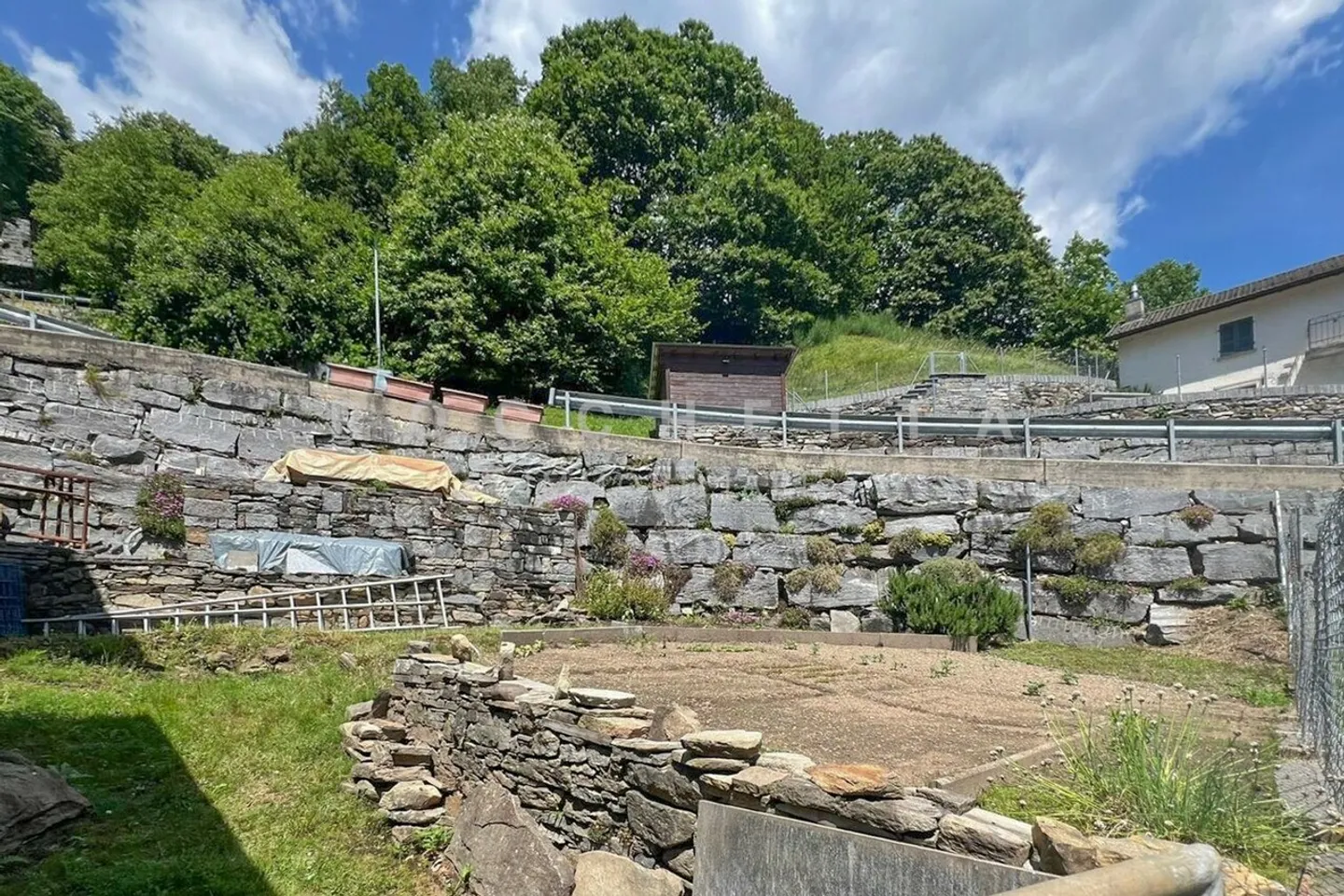 Maison unifamiliale avec Torba, vue spectaculaire et grand potentiel - Photo 9 sur 15