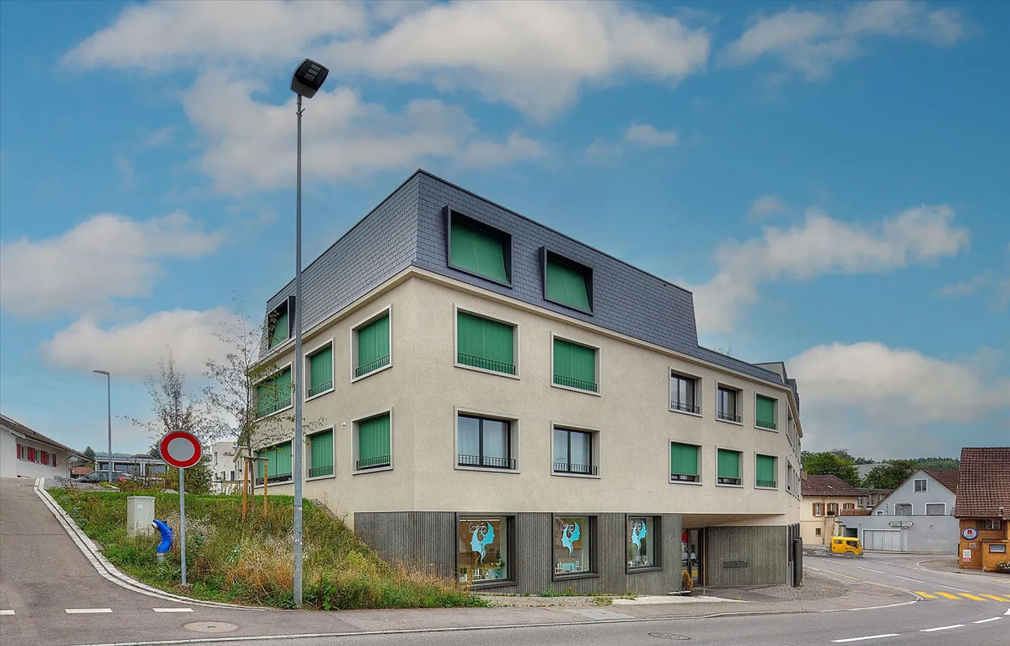 Appartement moderne avec terrasse - Photo 1 sur 11