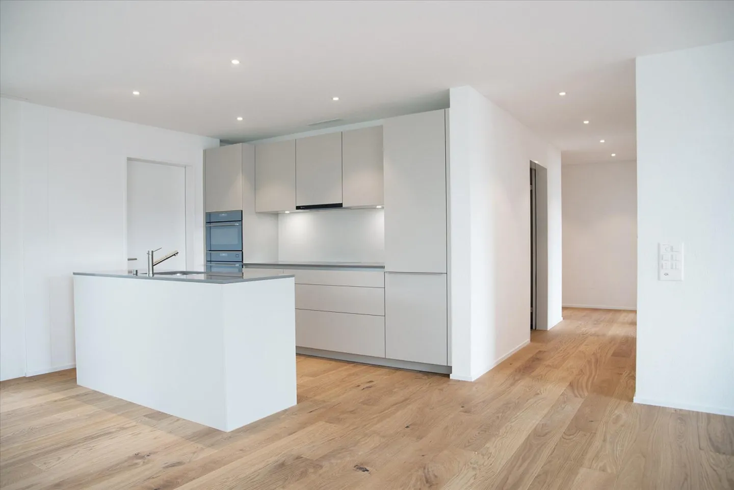 Appartement moderne avec terrasse - Photo 4 sur 11