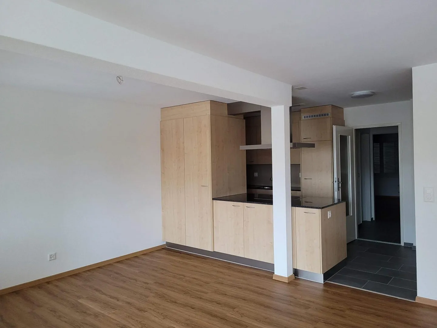 Appartamento 3.5 locali con balcone in un quartiere tranquillo - Foto 1 di 8