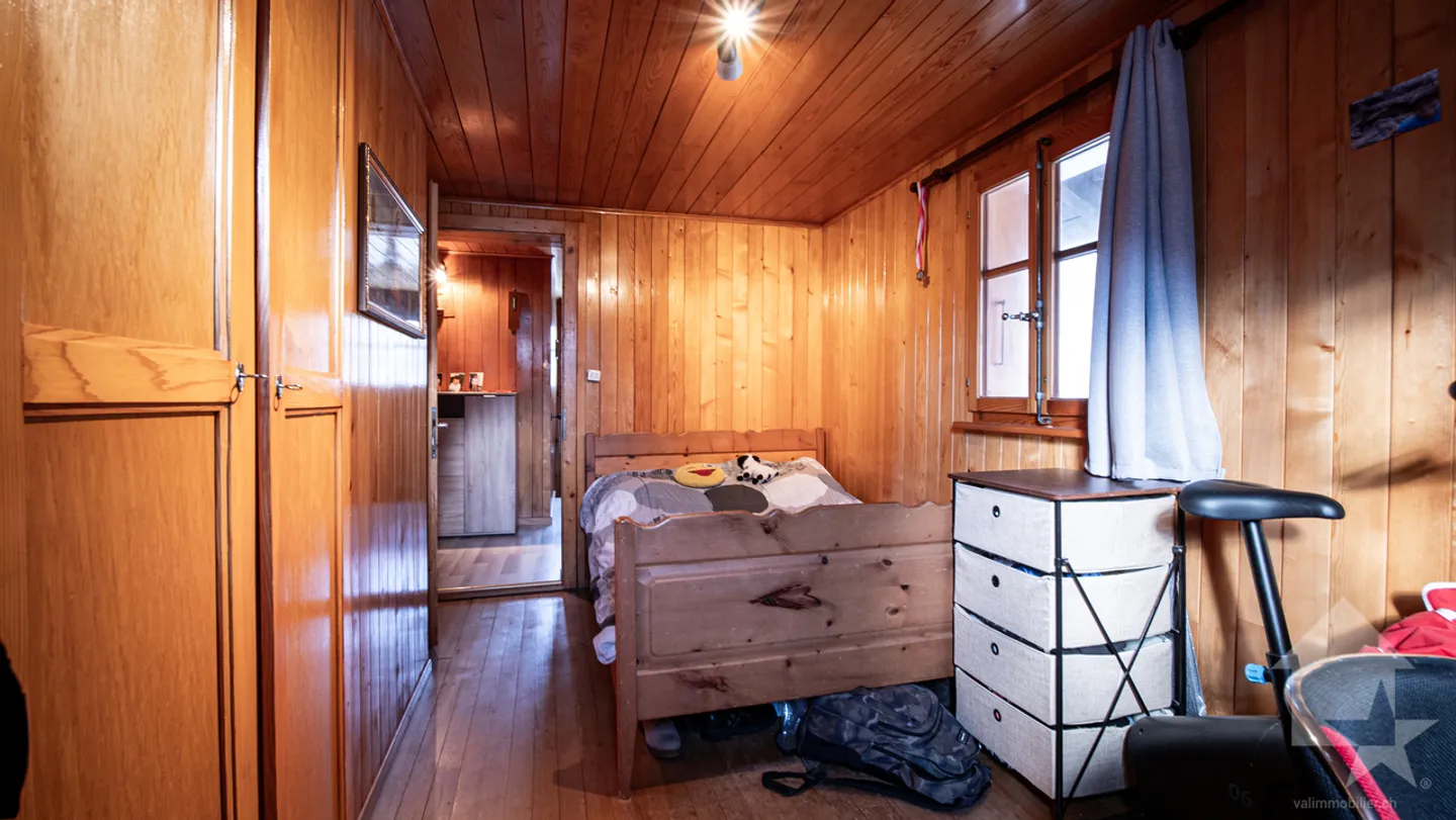 Charming chalet with stunning views of the village and mountains - Photo 21 of 38