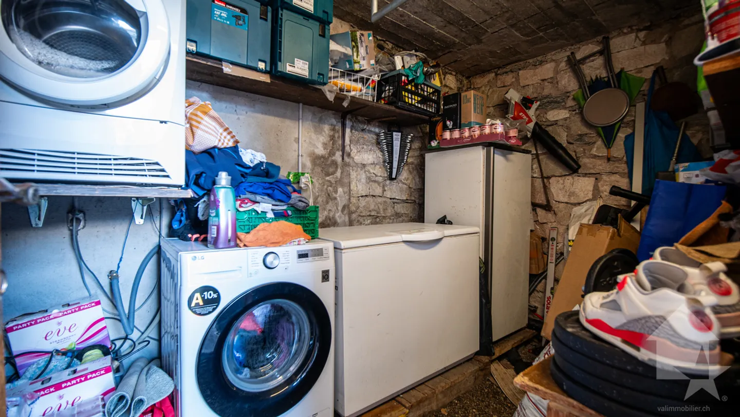 Charming chalet with stunning views of the village and mountains - Photo 25 of 38