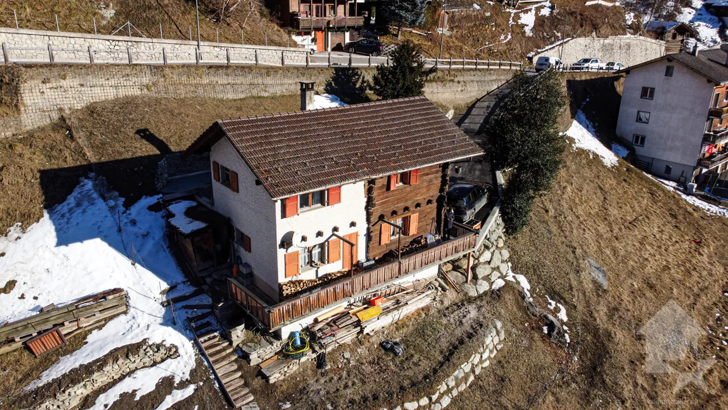 Charming chalet with stunning views of the village and mountains - Photo 38 of 38