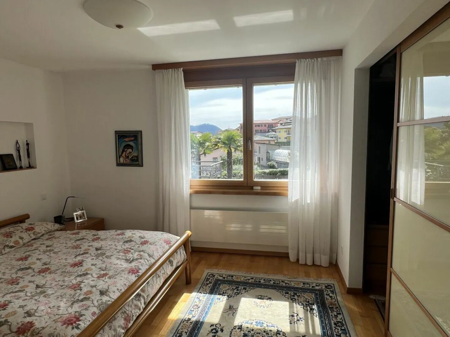 Esclusiva villa con ampio giardino e piscina - Foto 12 di 18