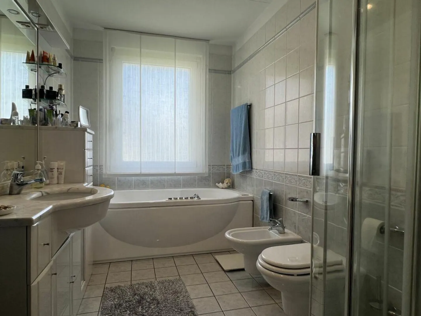 Esclusiva villa con ampio giardino e piscina - Foto 17 di 18