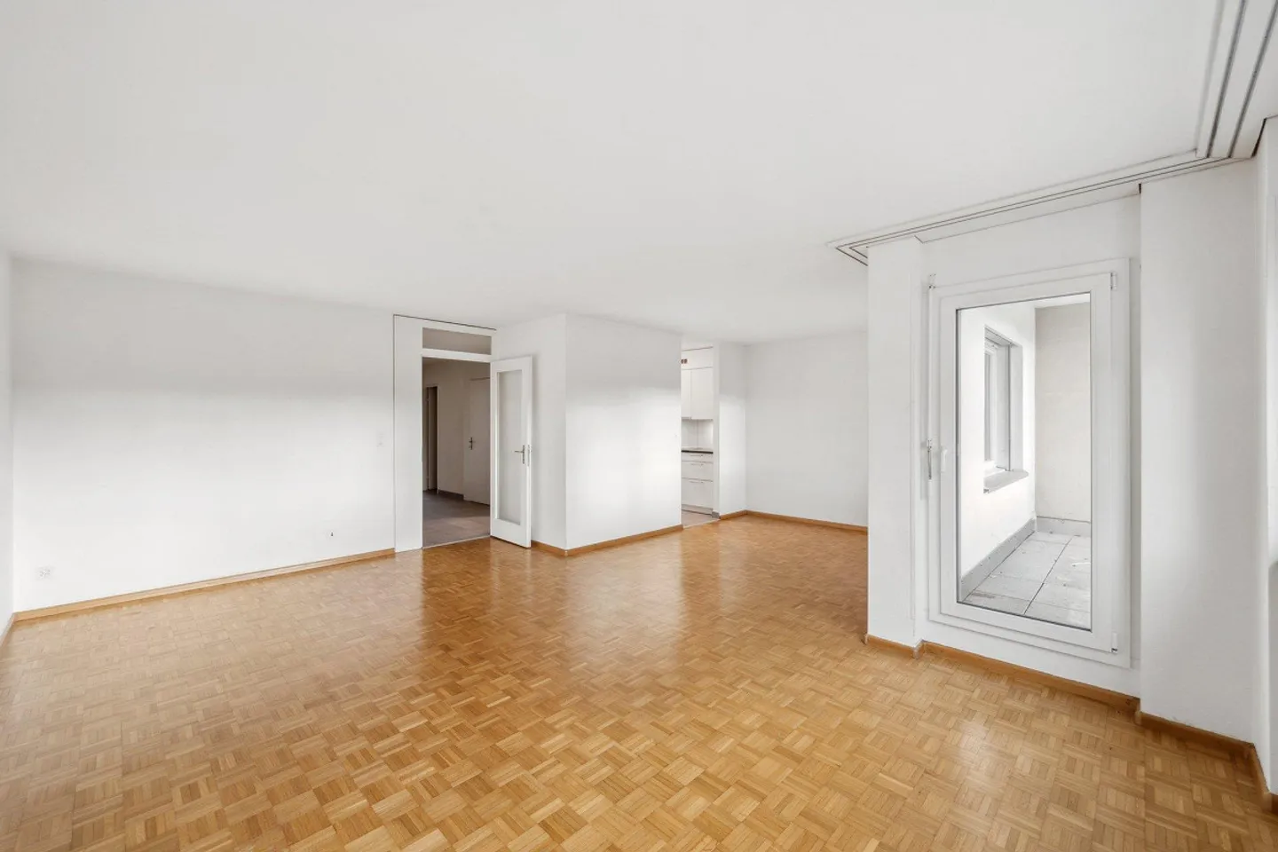 Geräumige Wohnung in Münchenstein - Foto 1 von 9