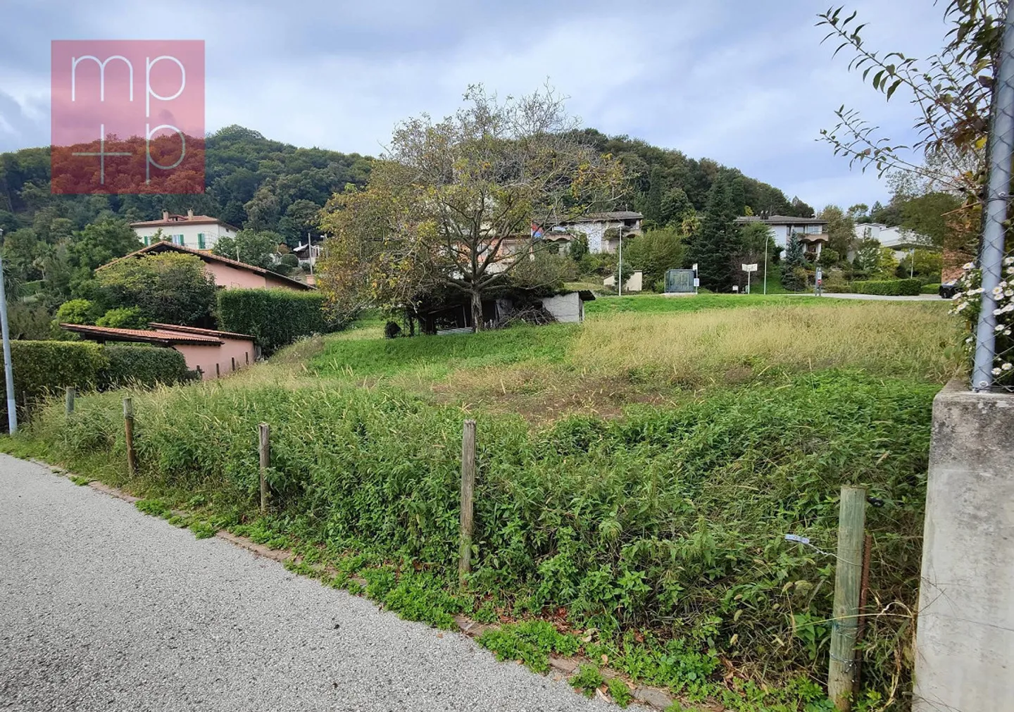 Terreno per costruire - Agra - Foto 2 di 8