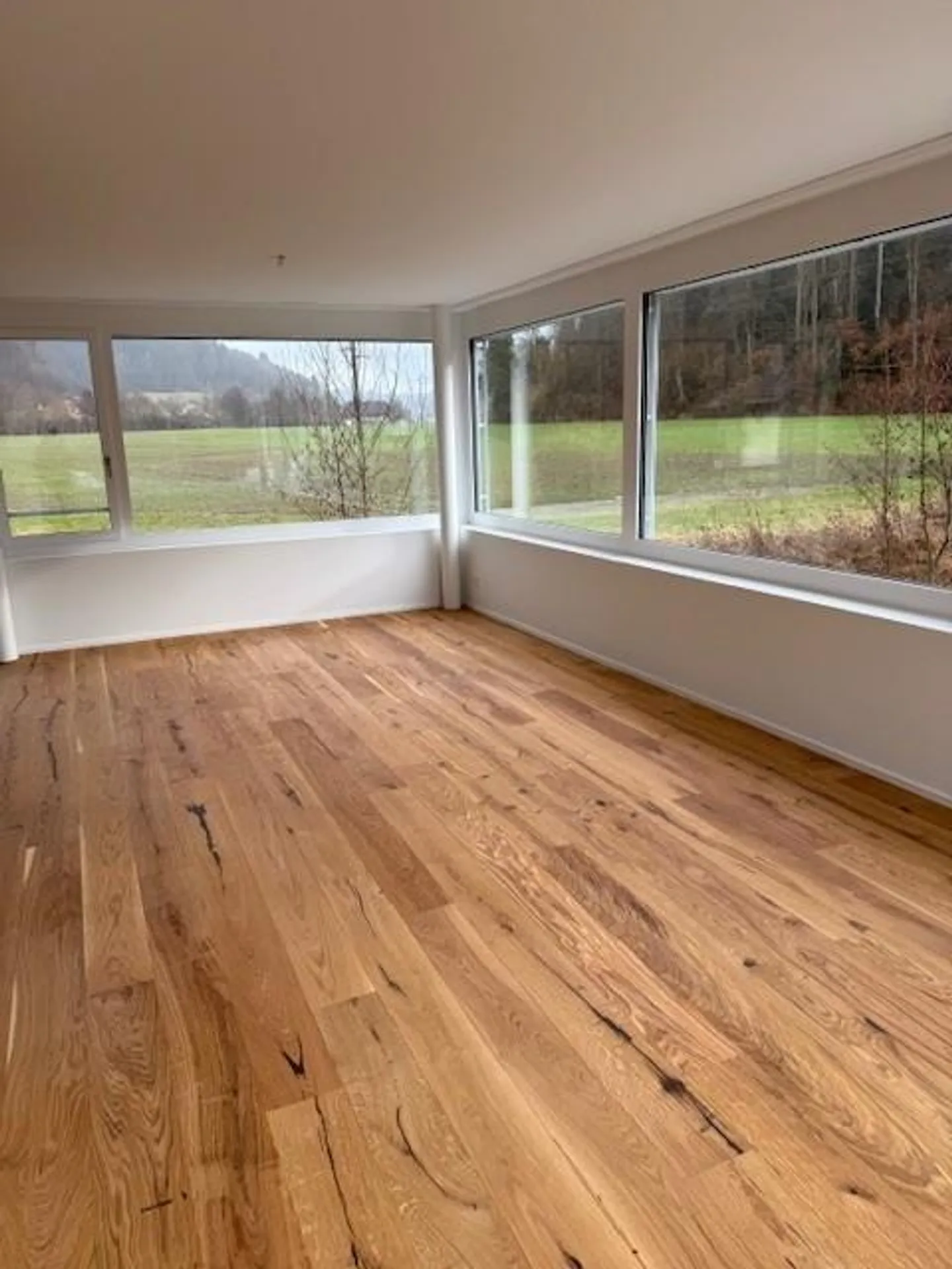 Moderne Attikawohnung mit Terrasse - Foto 2 von 6