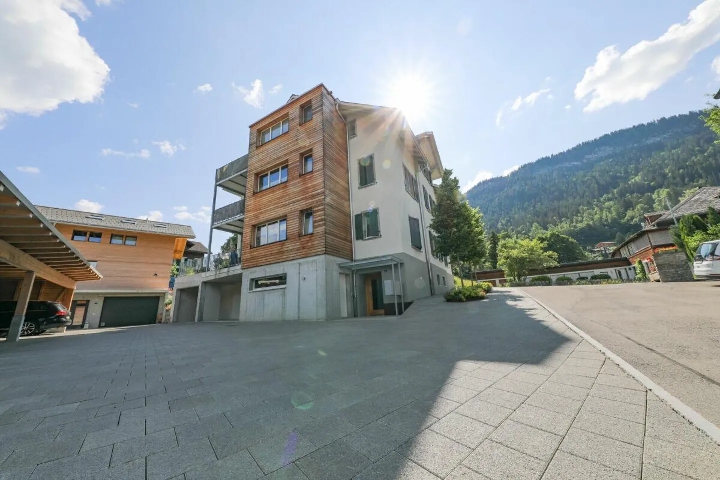 Modernes Apartment in Zweisimmen - Foto 1 von 11