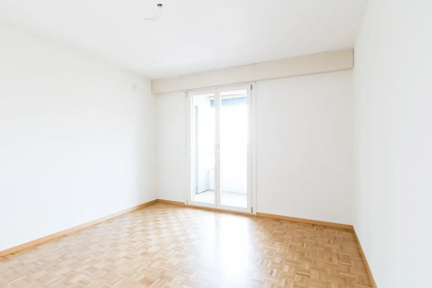 Appartement 3.5 pièces avec balcon à Tscharni !! - Photo 5 sur 12