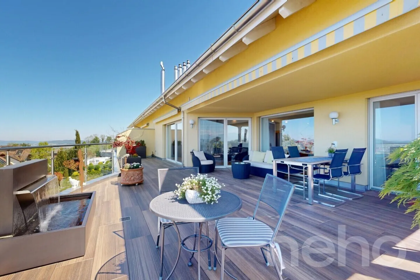 Exclusive penthouse maisonette with panoramic view - Photo 2 of 12
