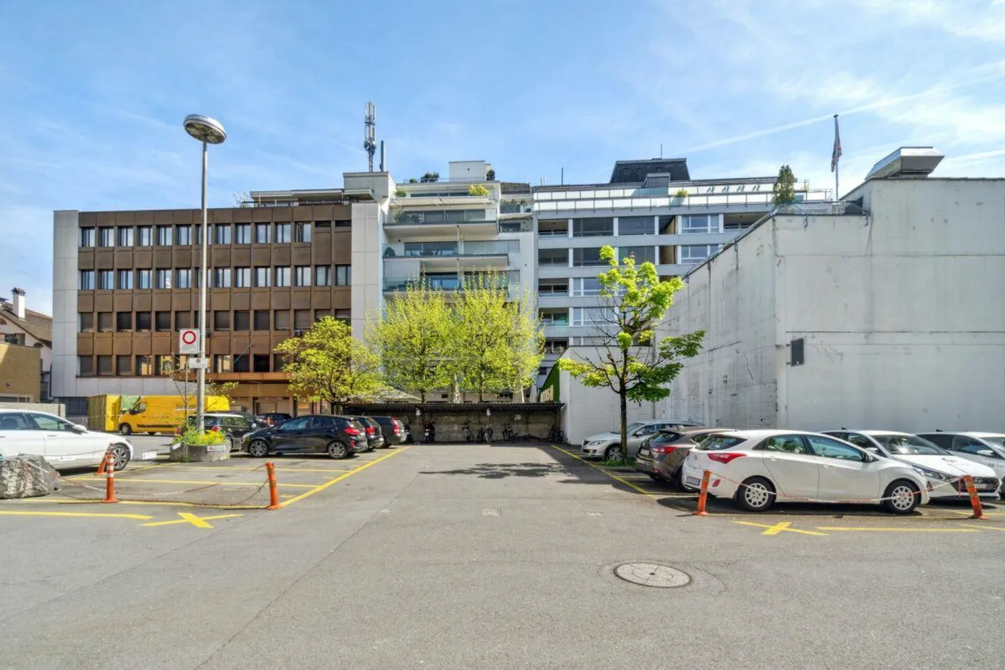 Spazio commerciale ampliato e luminoso a Hirschengraben! - Foto 1 di 6