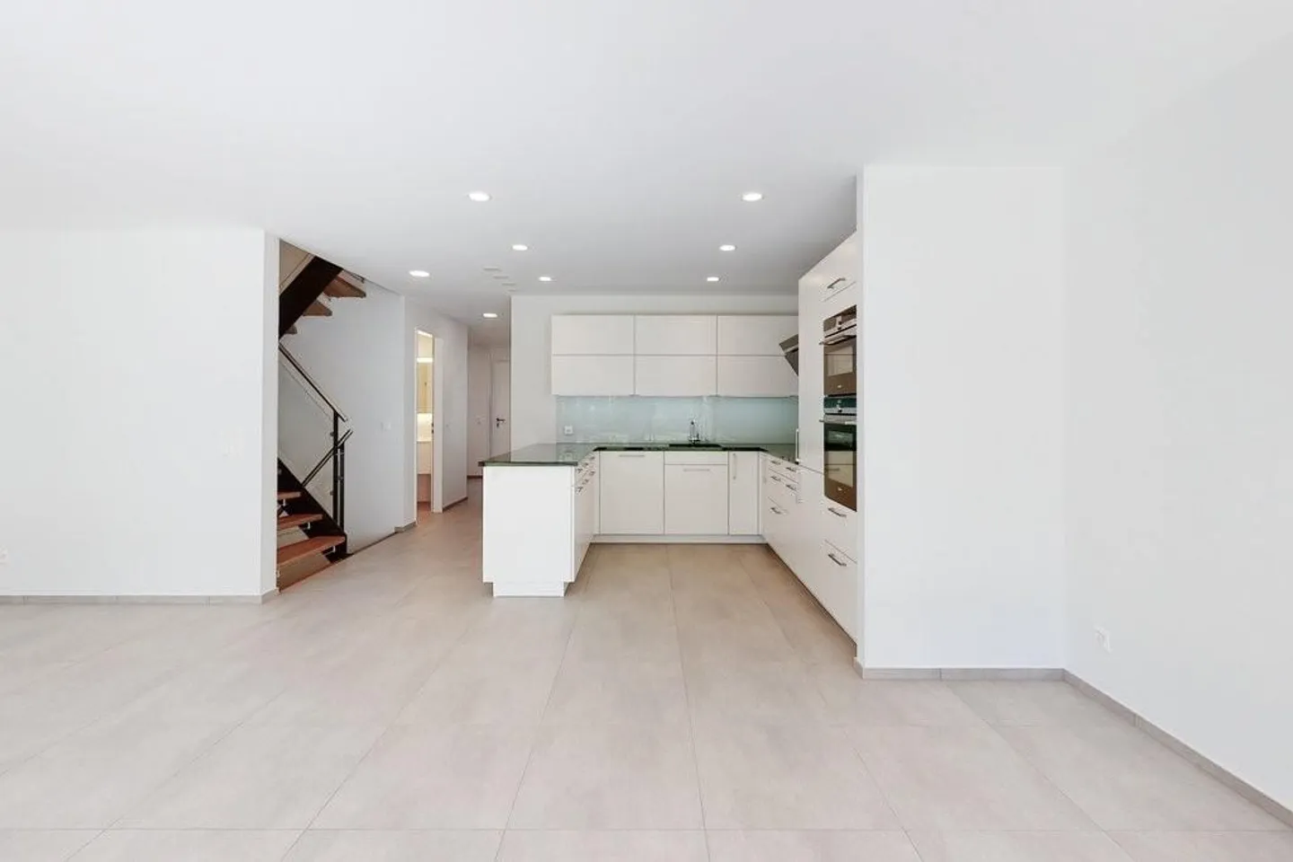 5.5-Room Single-Family House in MINERGIE-P on Binninger Höhe - Photo 7 of 12