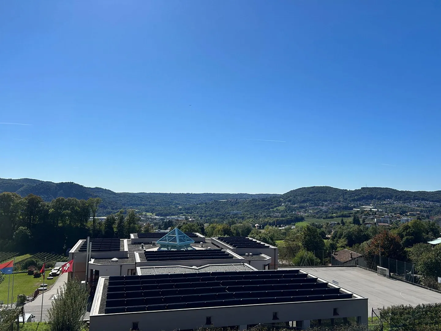 Bellissimo appartamento di 4,5 stanze con camino e aria condizionata a Castel San Pietro - Foto 4 di 15