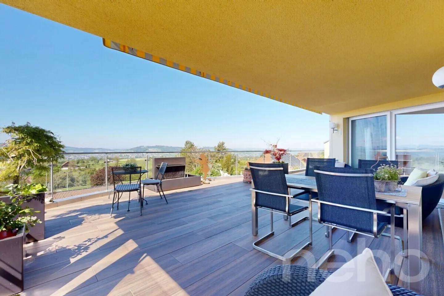 Exclusive penthouse maisonette with panoramic view - Photo 3 of 12