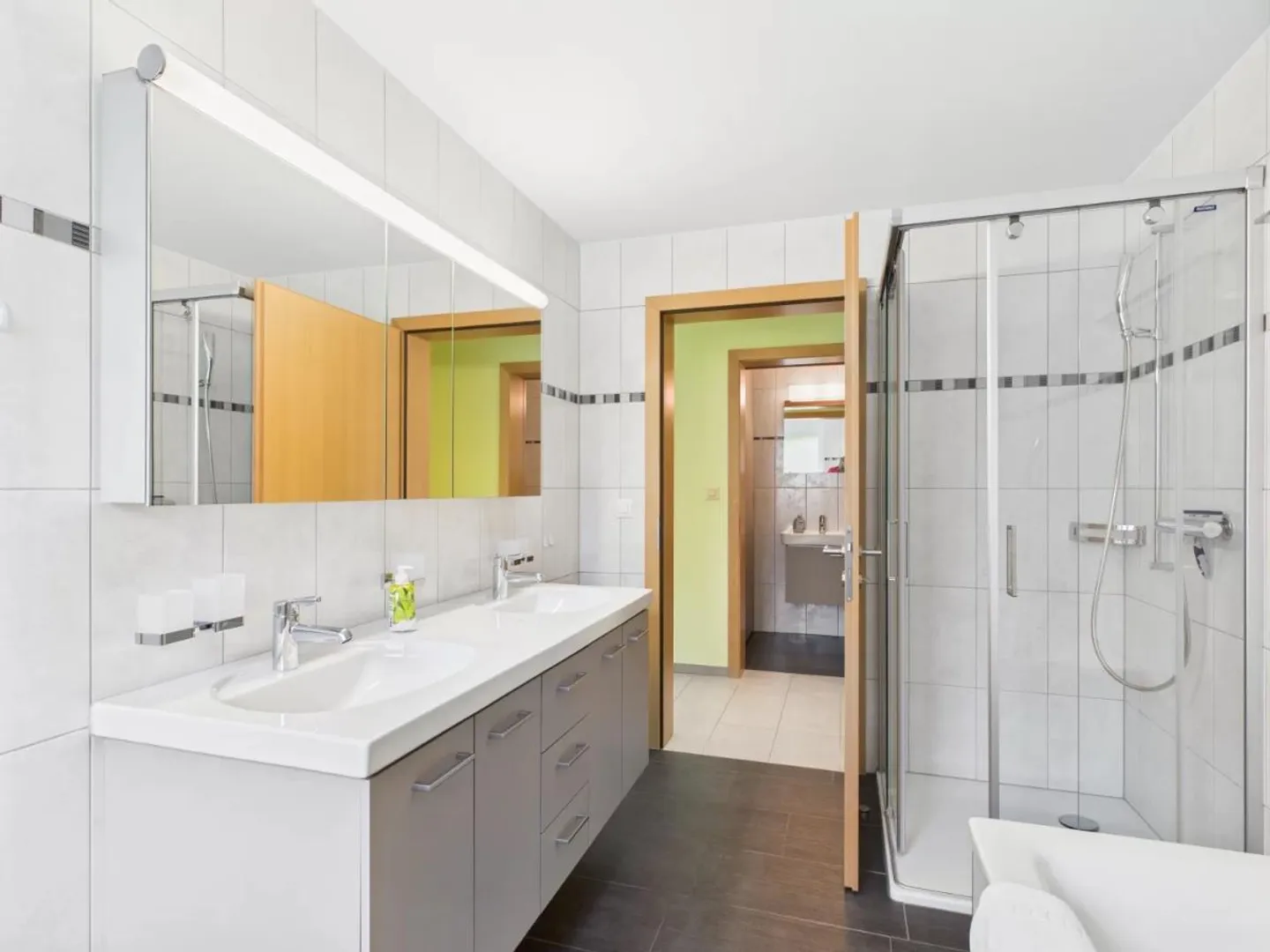 Air de montagne & espace – Appartement de rêve de 5,5 pièces à Fiesch - Photo 7 sur 9