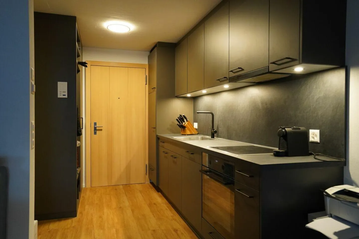 Neuwertige 1 Zimmer-Wohnung - Foto 1 di 5