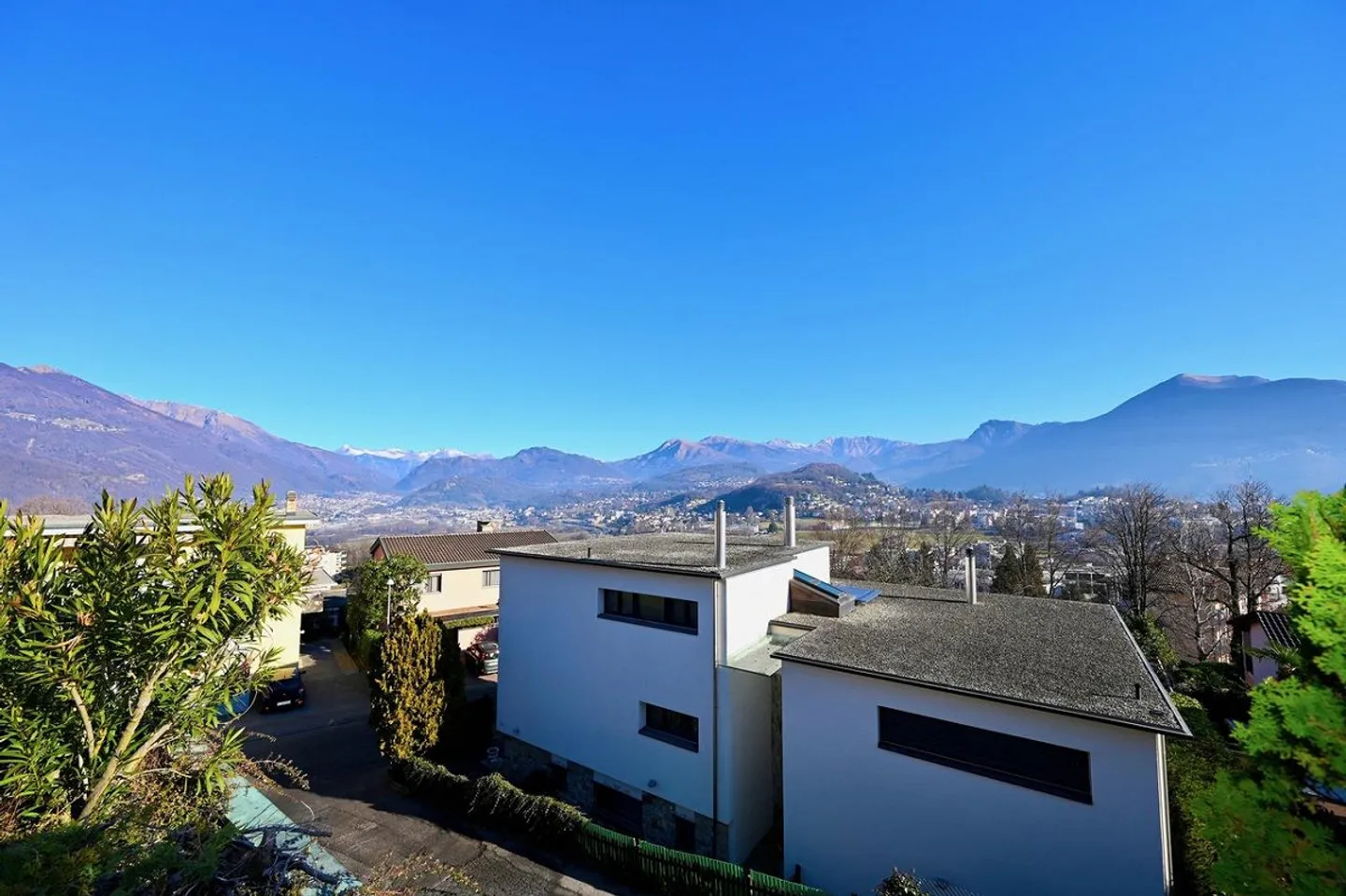 Villa mit Seeblick - Foto 3 von 27