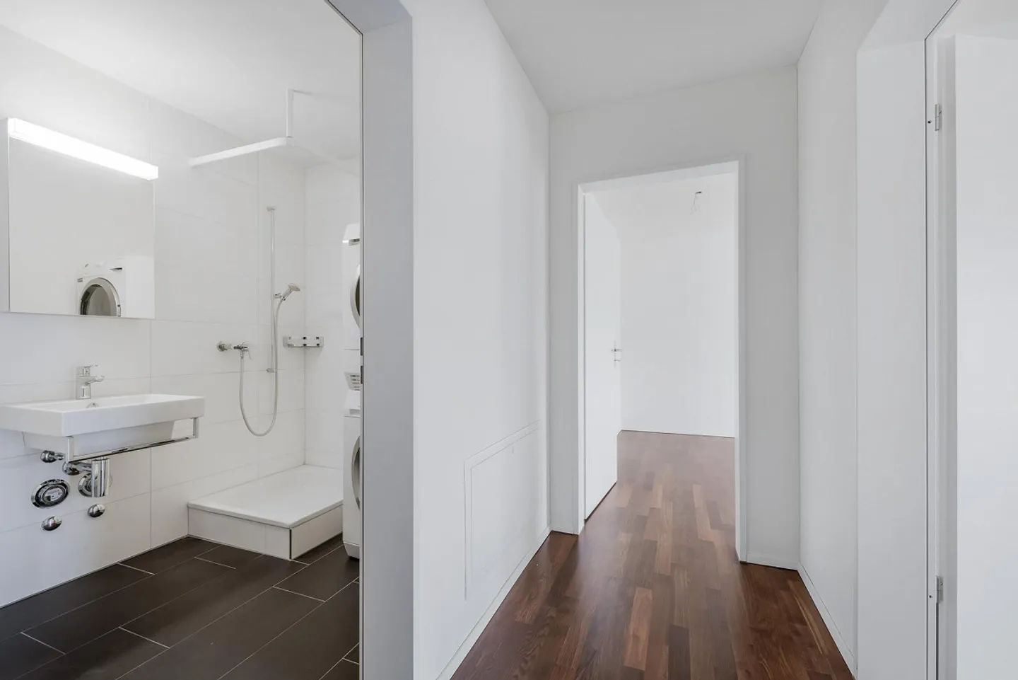 Appartement moderne dans un environnement verdoyant - Photo 10 sur 13