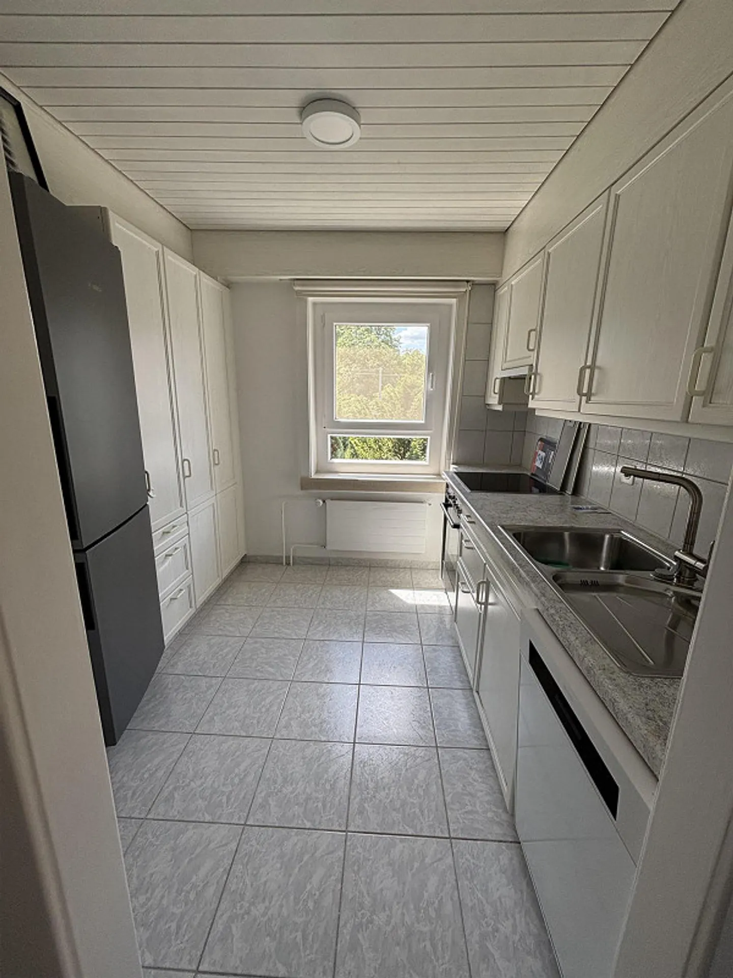 Condominium seeks new tenants - Photo 5 of 12