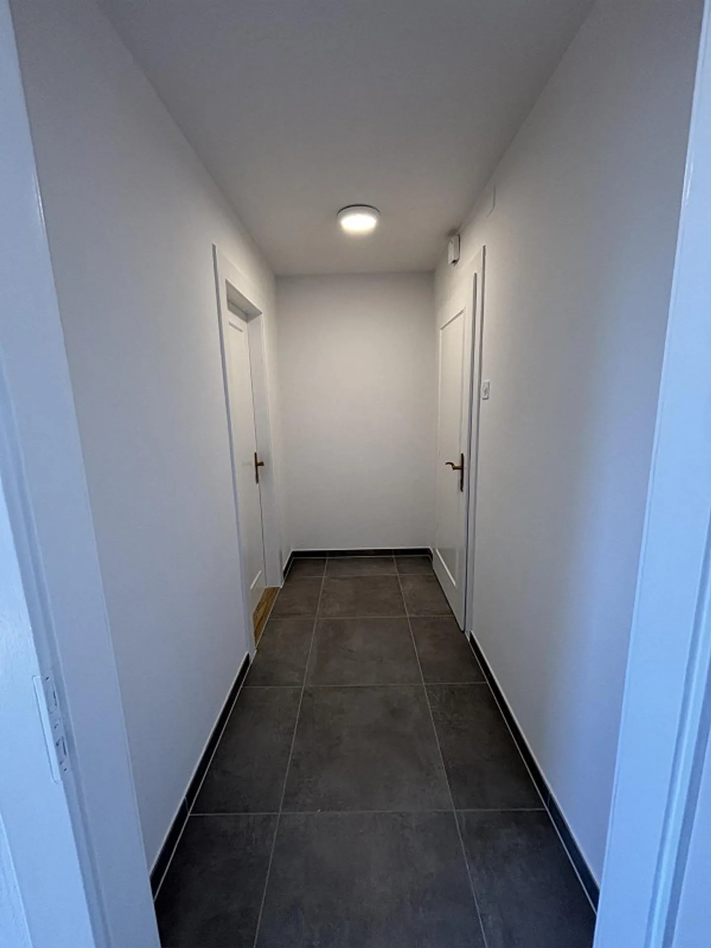 Condominium seeks new tenants - Photo 10 of 12
