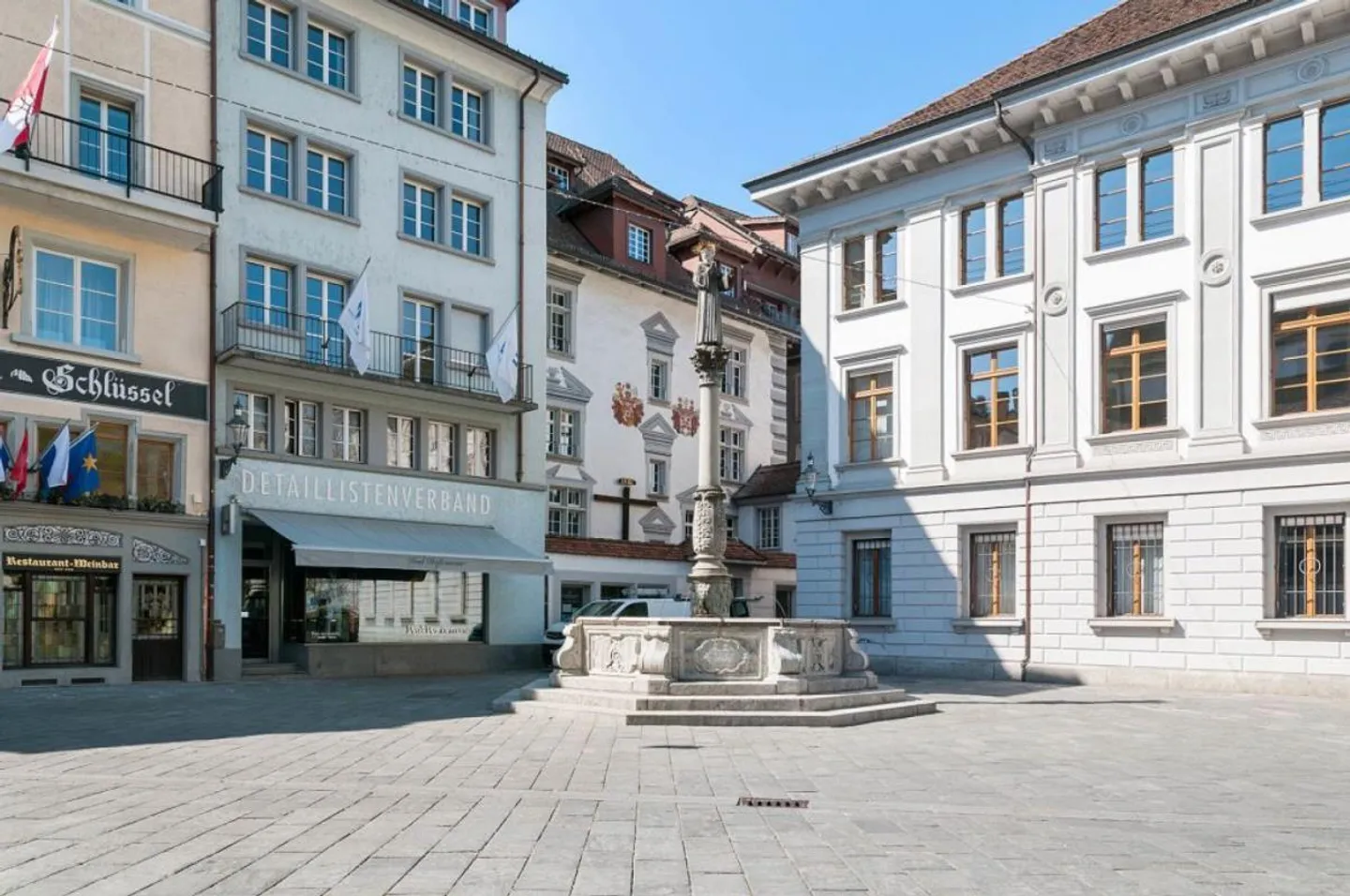 Stilvolle Altbauwohnung im Herzen der Stadt - Foto 1 von 7