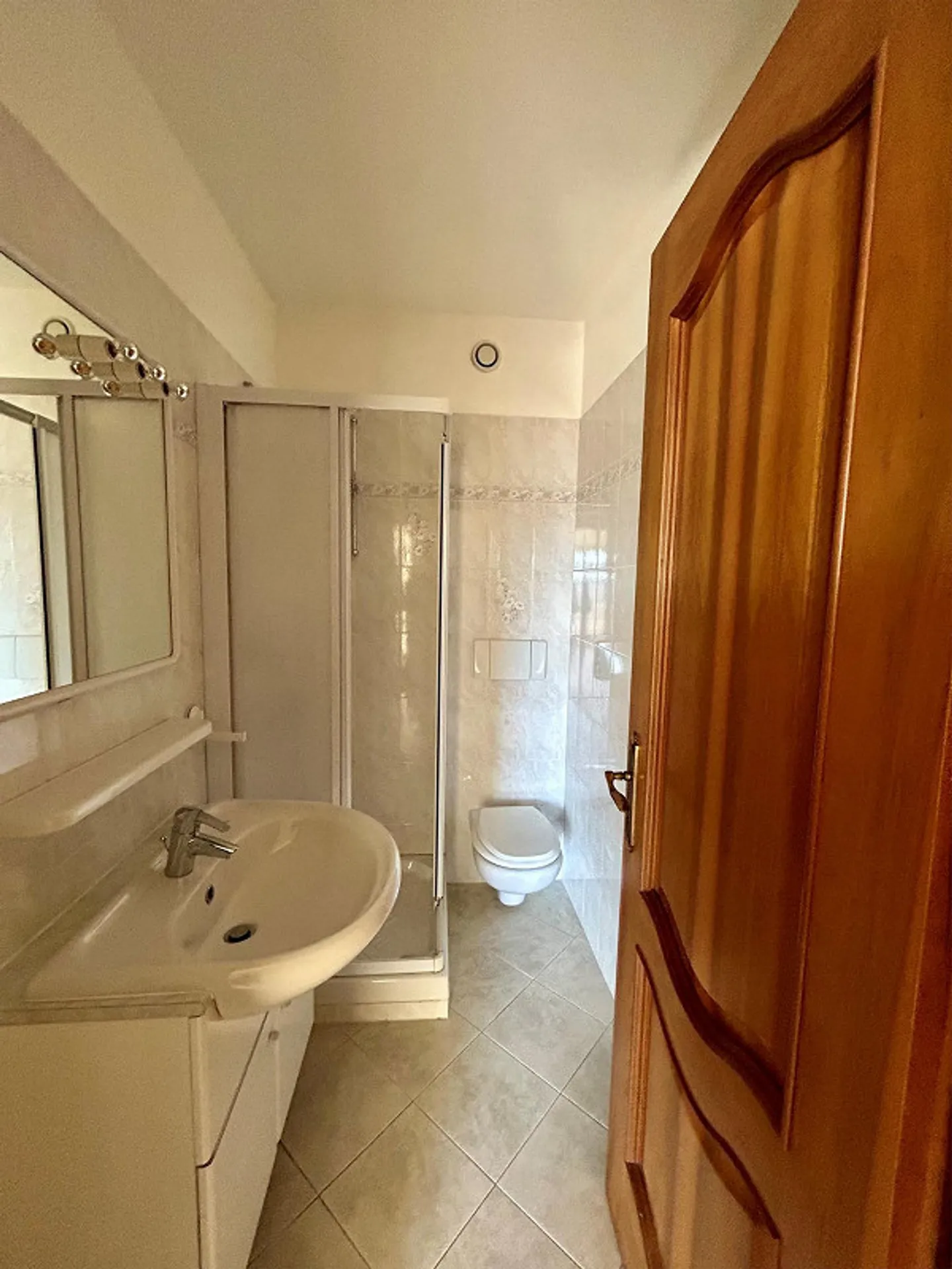 Bellissimo appartamento di 4,5 stanze con camino e aria condizionata a Castel San Pietro - Foto 9 di 15