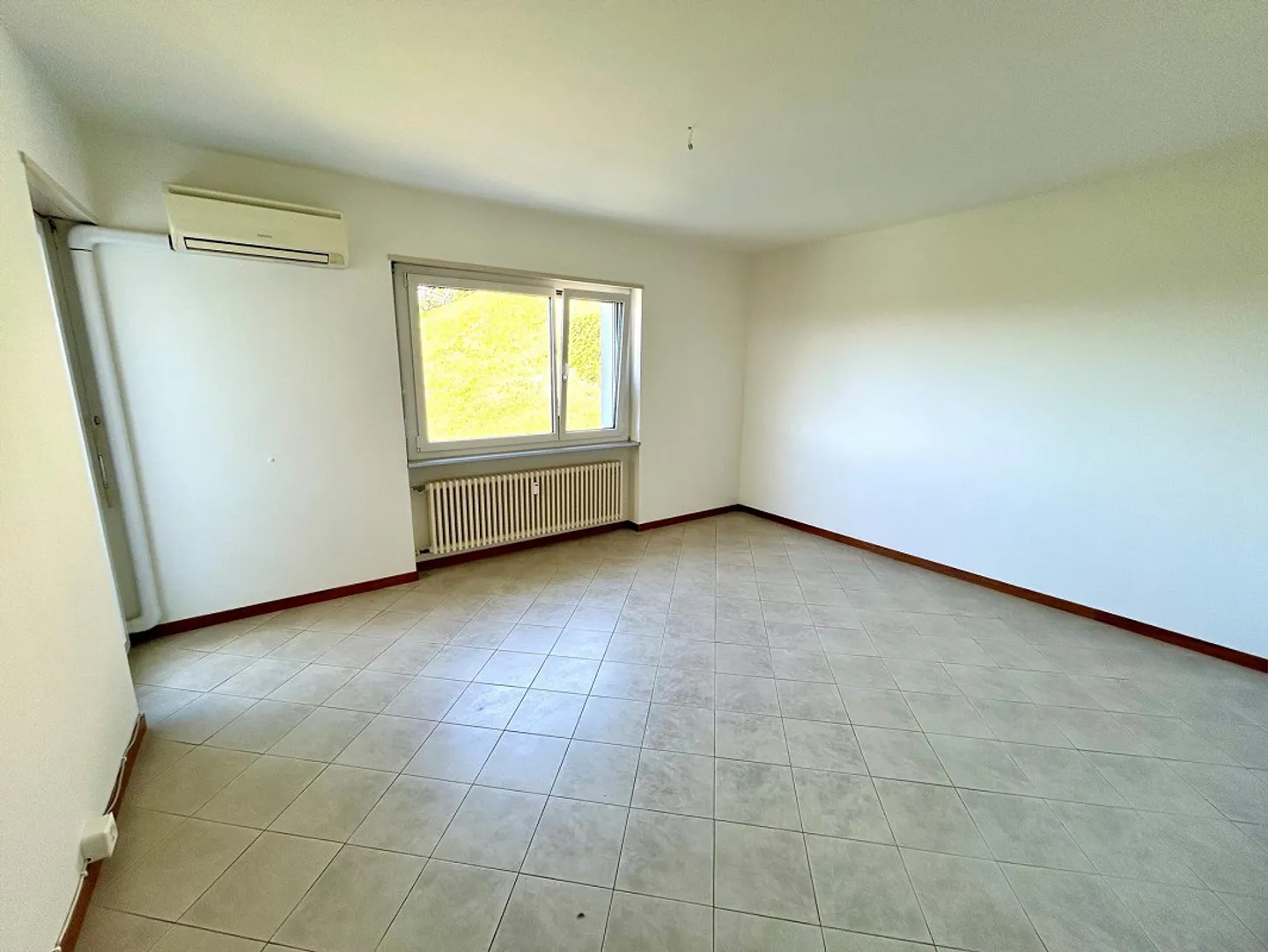 Bellissimo appartamento di 4,5 stanze con camino e aria condizionata a Castel San Pietro - Foto 11 di 15