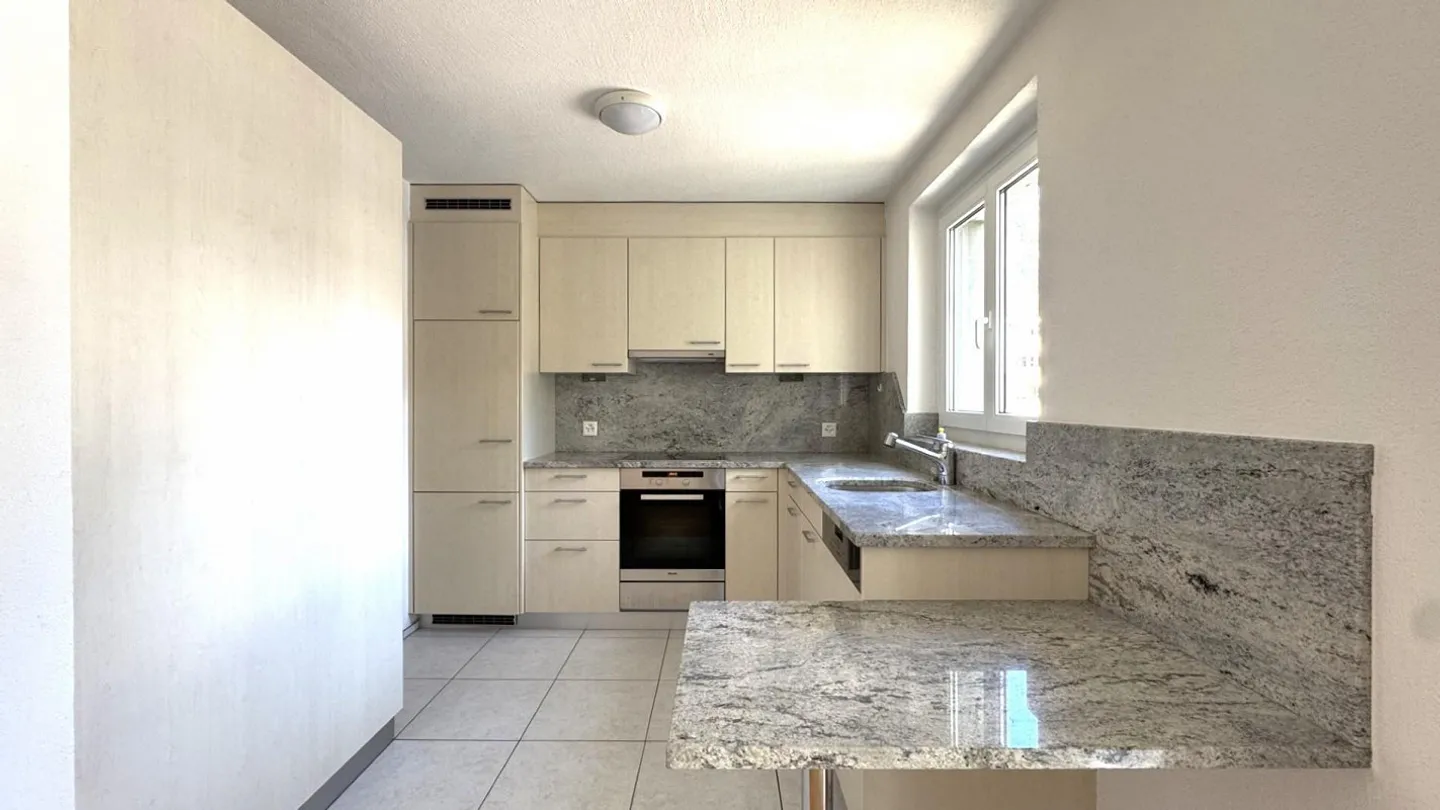 Appartamento di 2,5 stanze appena ristrutturato in affitto - Foto 2 di 8