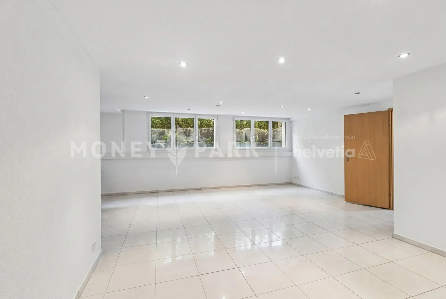 5.5-Room Single-Family House with Privacy, Garden, and Space to Live - Photo 11 of 14