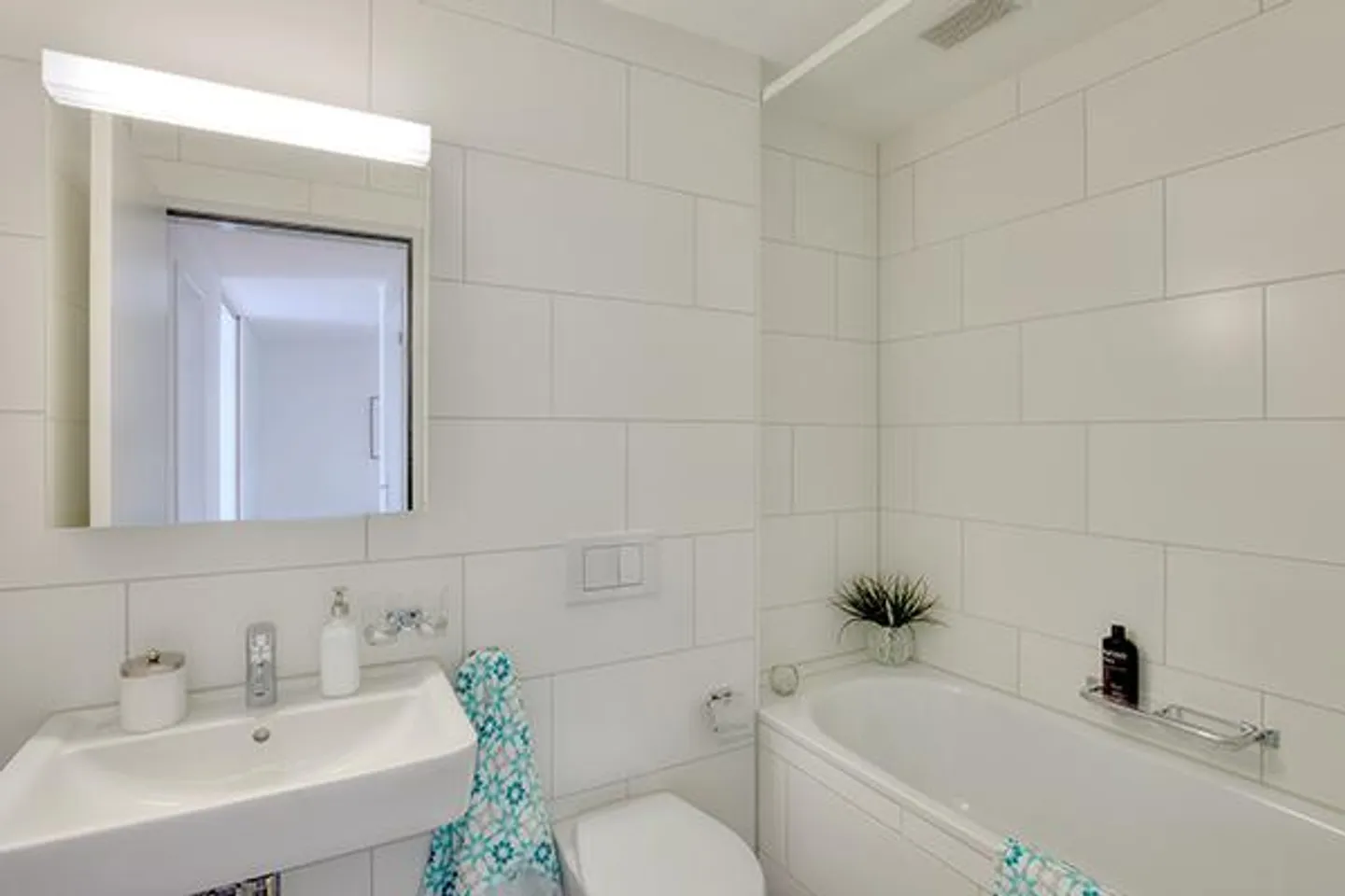 Modern Apartment in Lyssbachpark - Photo 6 of 6