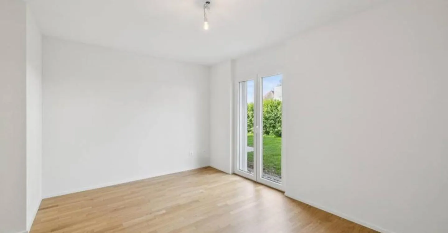 4.5 room contemporary and bright with garden and beautiful view - Photo 11 of 11