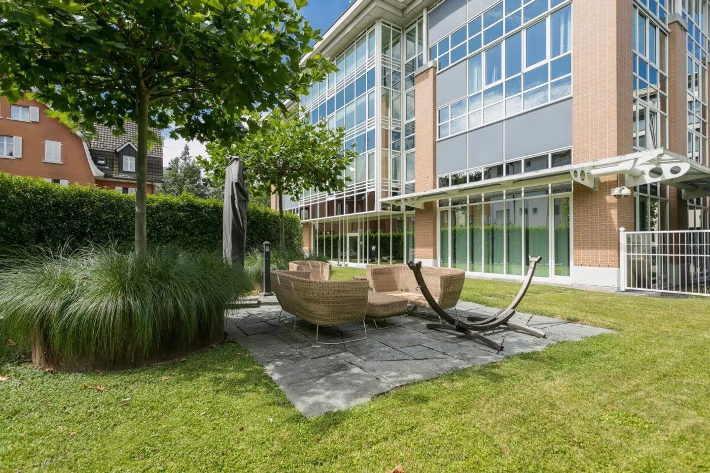 EXKLUSIVER UNTERNEHMENSHAUPTSITZ IM HERZEN VON ZUG - Foto 12 von 13