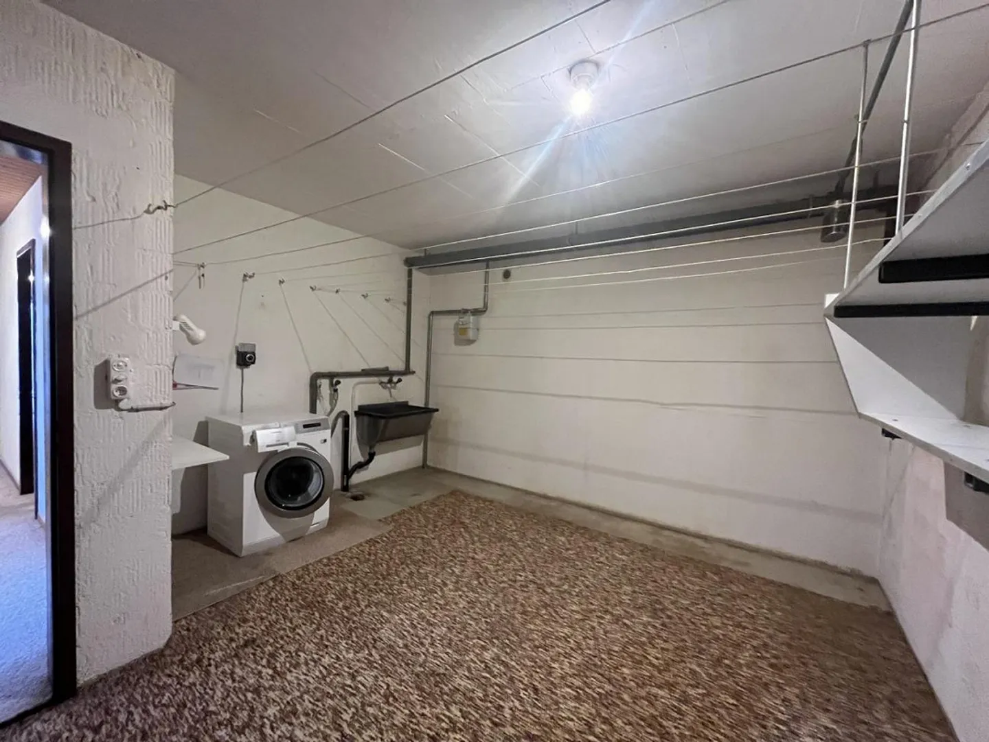 Sunny terrace apartment with great potential in Schaffhausen - Photo 14 of 20