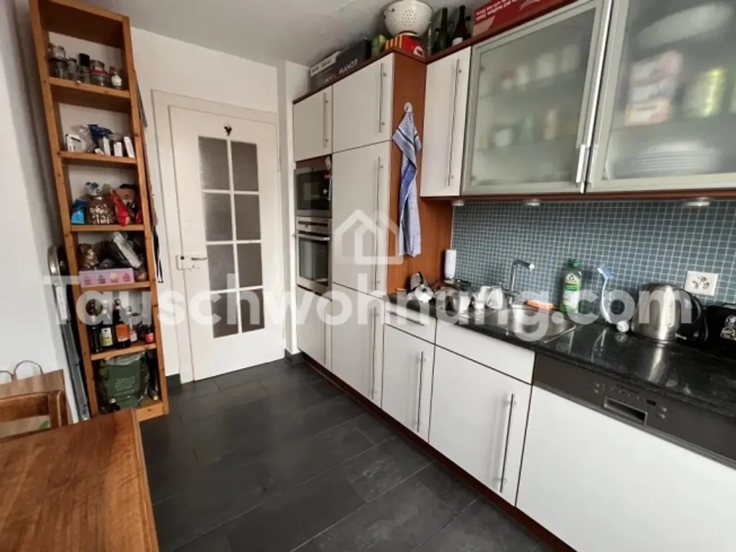 Apartment for rent - Photo 3 of 4