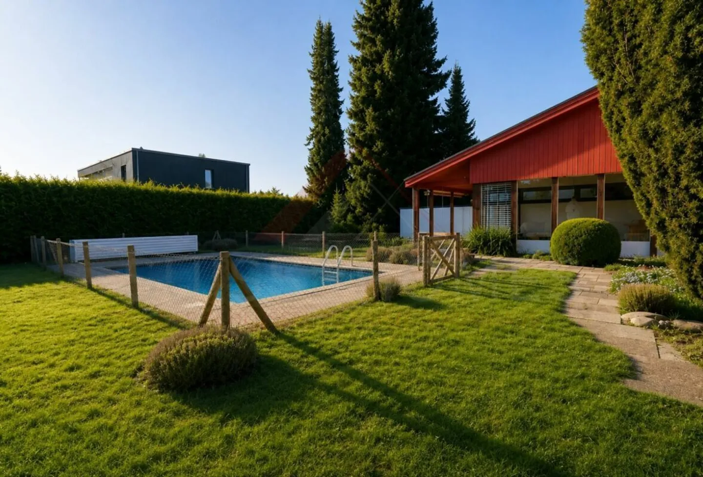 Exklusives Einfamilienhaus mit Pool - Foto 3 von 24