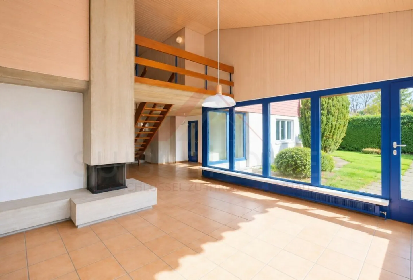 Exklusives Einfamilienhaus mit Pool - Foto 6 von 24