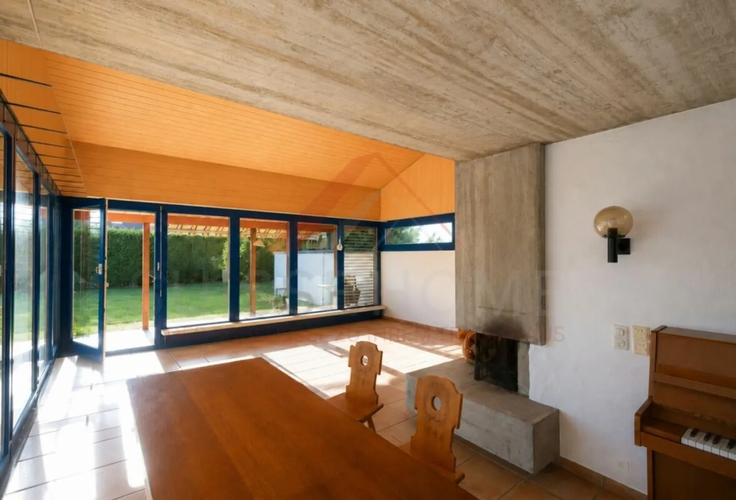 Exklusives Einfamilienhaus mit Pool - Foto 8 von 24