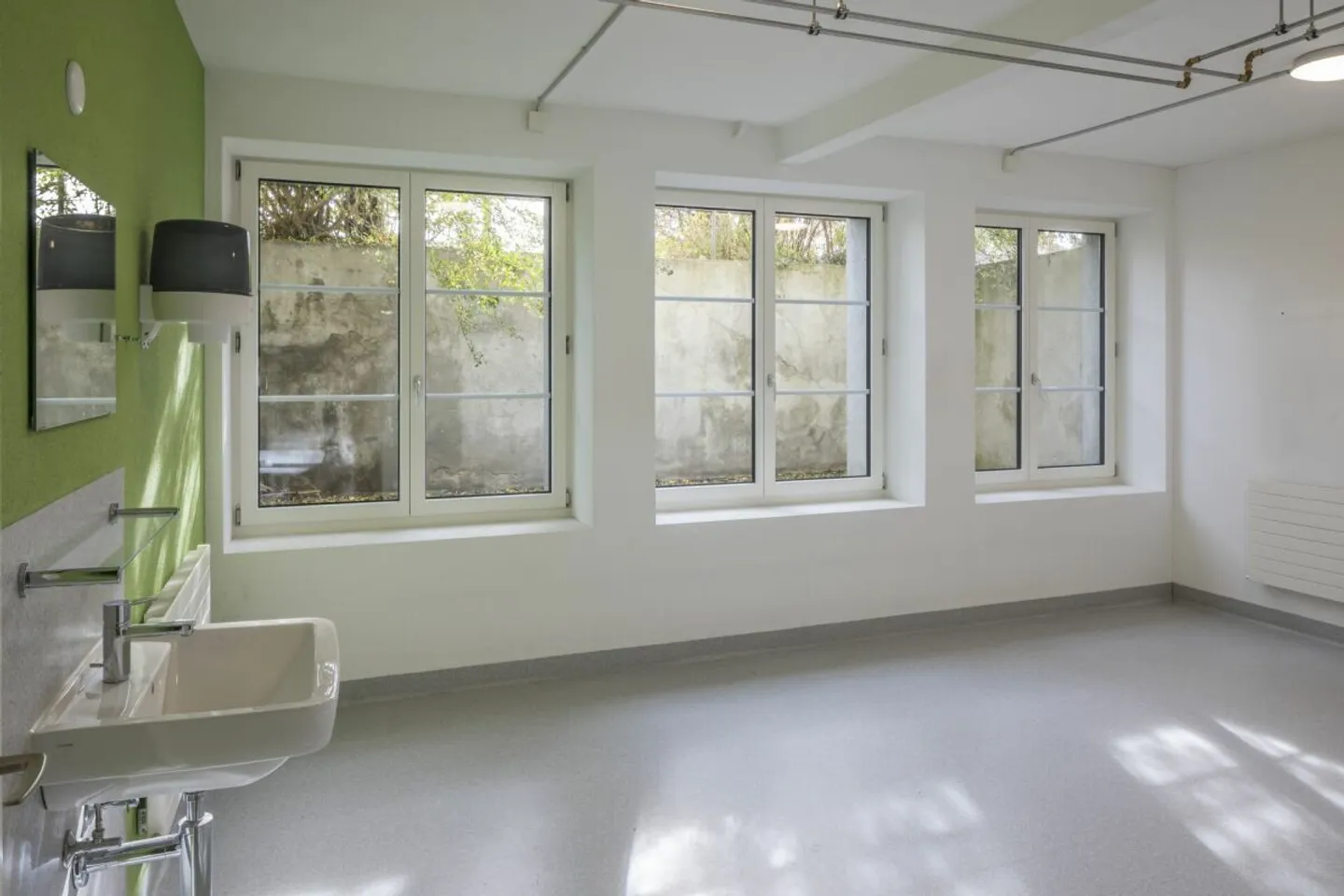 Immobile commerciale con ampio margine di utilizzo, possibile anche per scopi residenziali - Foto 17 di 17