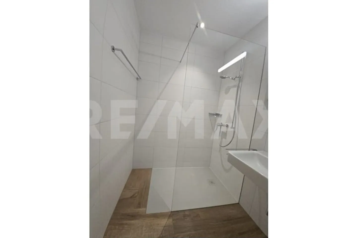 New 3.5-room apartment in the heart of Avenches, first occupant - Photo 11 of 12