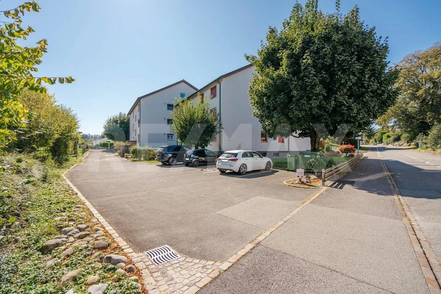 Vivere in tranquillità - vivere in centro: appartamento di 4½ stanze appena ristrutturato - Foto 13 di 13