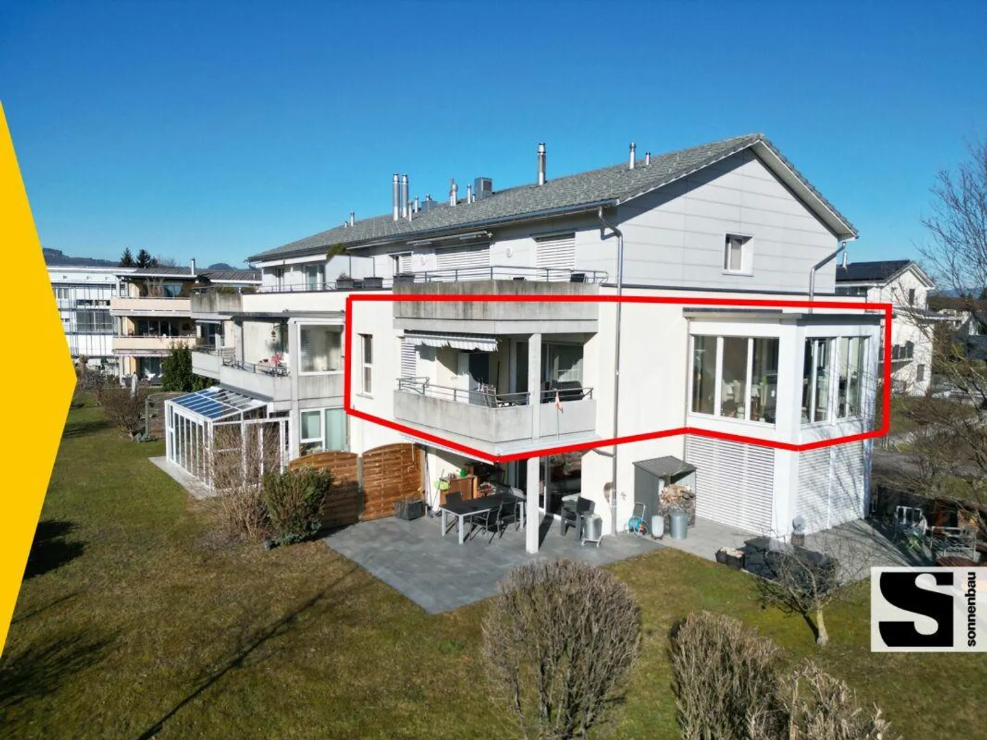 Bright 4.5 Room Apartment in a Quiet Location - Photo 1 of 18