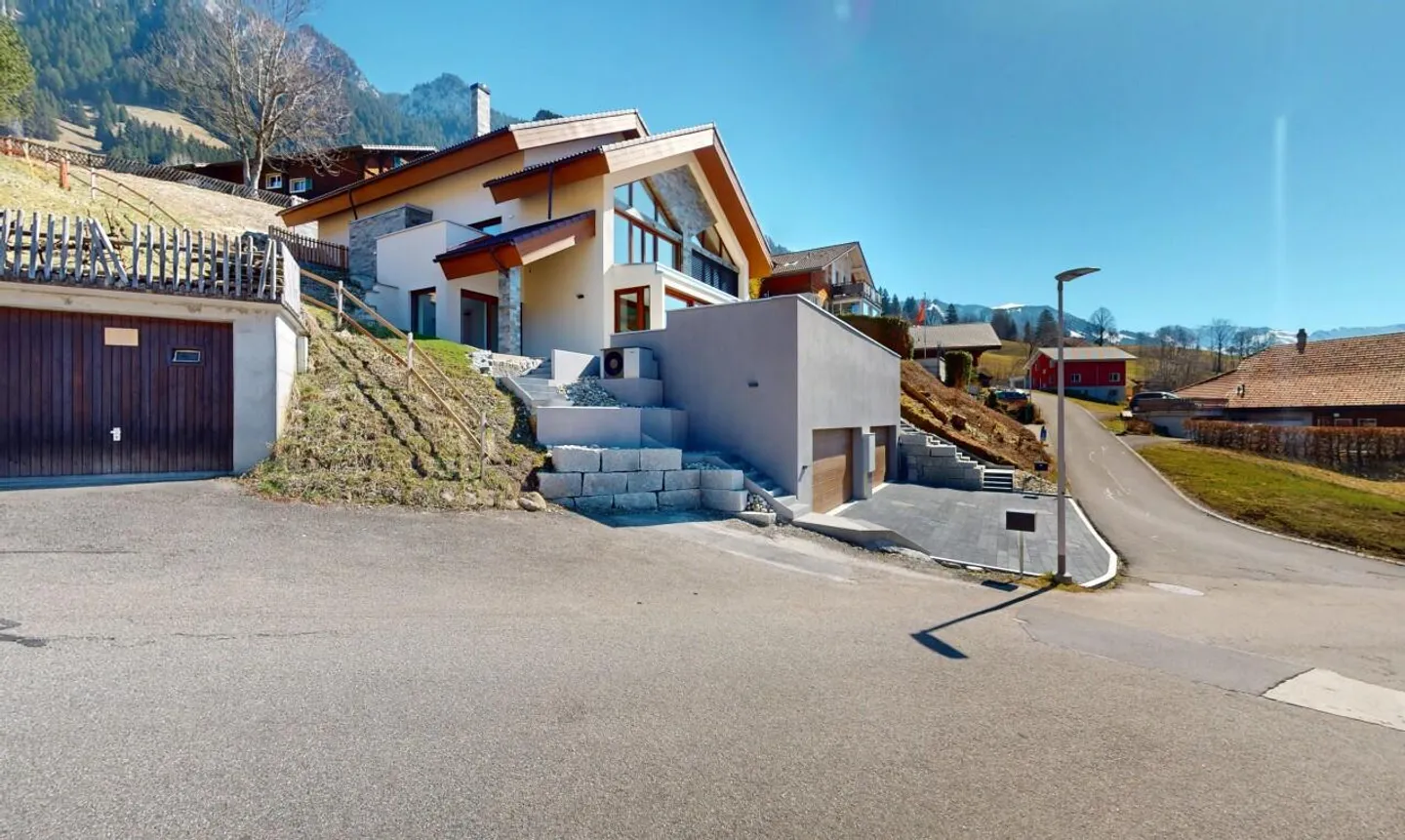 Neubau mit atemberaubendem Bergblick - Foto 3 von 13