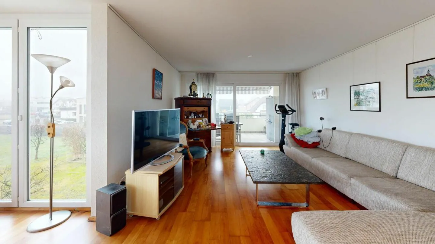 Bright 4.5 Room Apartment in a Quiet Location - Photo 9 of 18