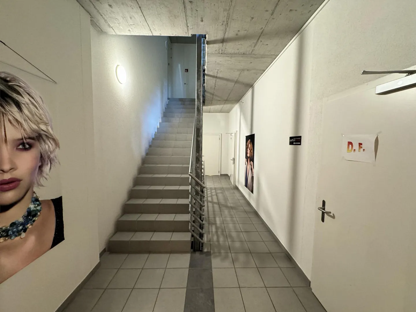 Bureau et espace commercial à louer dans un emplacement de choix - Photo 10 sur 12
