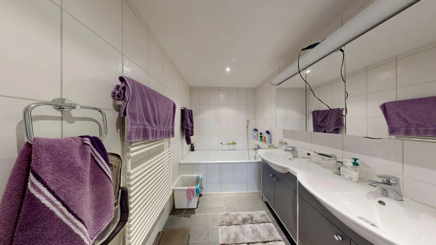 Bright 4.5 Room Apartment in a Quiet Location - Photo 15 of 18