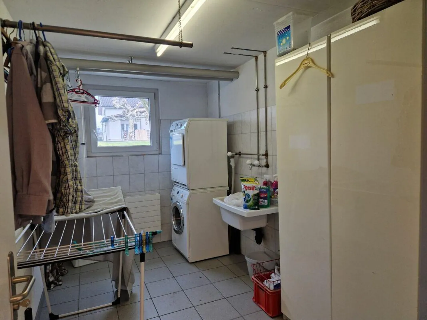 Bright 4.5 Room Apartment in a Quiet Location - Photo 16 of 18